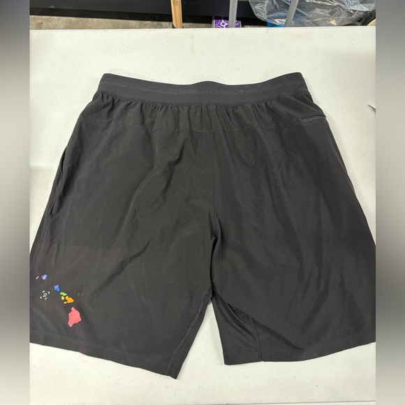 Lululemon T.H.E Short 9” - Hawaii - Picture 1 of 3